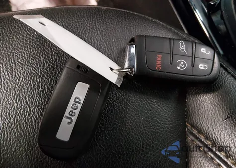 2019 Jeep Compass Limited 4X4 z USA, uszkodzony, nr VIN 3C4NJDCB6KT620185